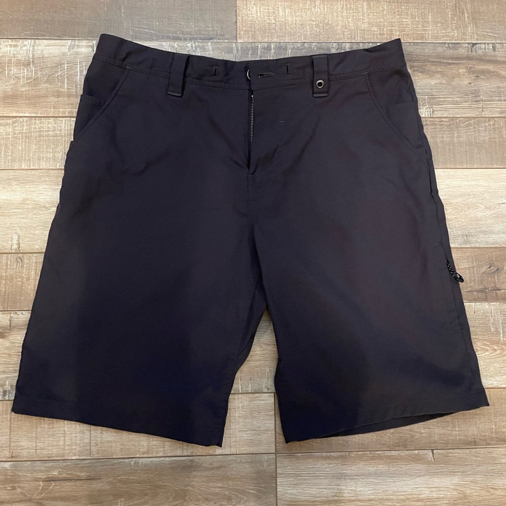 686 Everywhere Short relaxed fit